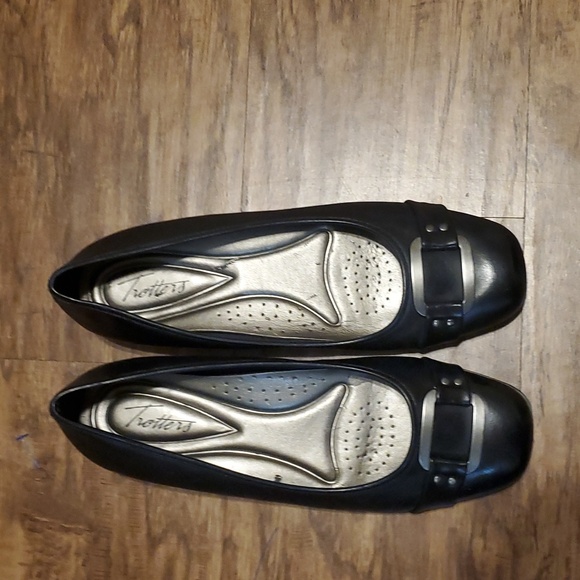 Trotters Sizzle Nordstrom 10 M Black Flats Floor Model Comfort Padding - Picture 1 of 7